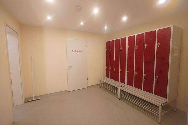 Umkleidekabinen Schwimmbad