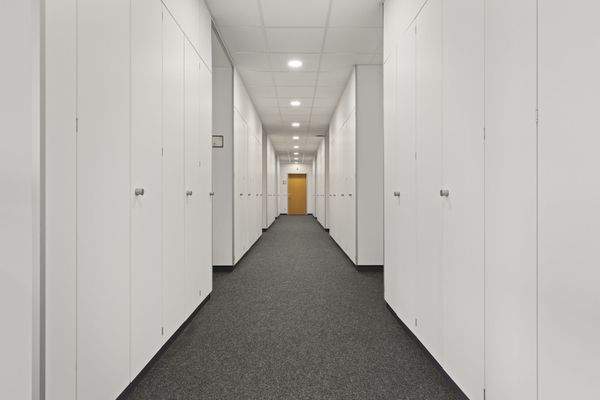 Flur mit Einbauschränke