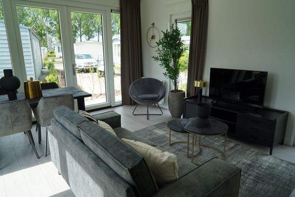 Just Nature Light 4 - 657