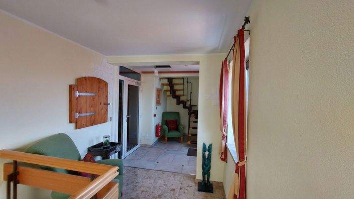 Treppenaufgang zur Wohnung
