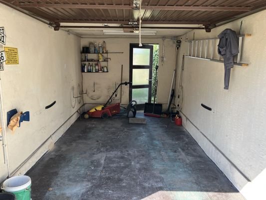 Garage 1