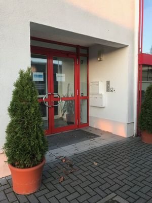 Eingang Büro/Verwaltungstrackt