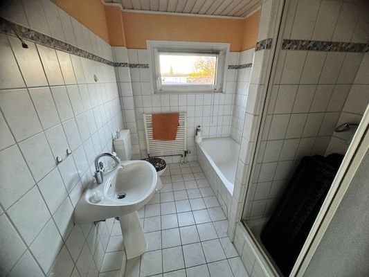 Vollbad/Duschbad/WC