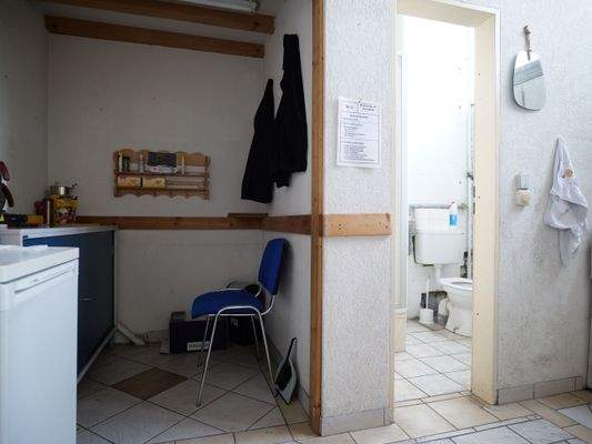 Pausenraum + Wc vorne