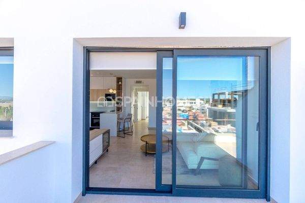 Properties in a Complex in a Popular Location in Torrevieja