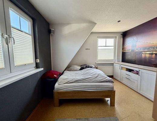 Schlafzimmer 1 Dachgeschoss