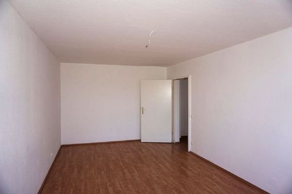 Hauptgebäude eine Wohnung EG (2)
