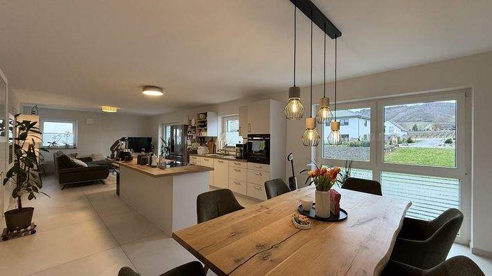 Wohn-, Ess-, Kochbereich