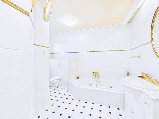 Villa mit Parkgrundstück und Pool in Beaumarais