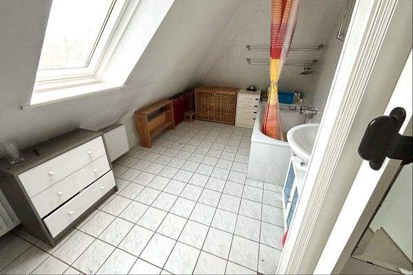 Wannenbad im Obergeschoss