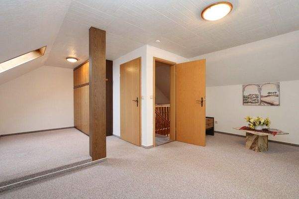 Raum 1b  Dachgeschoss