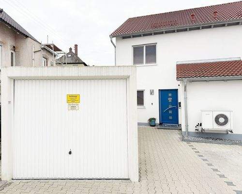 Hausansicht Vorne.jpeg