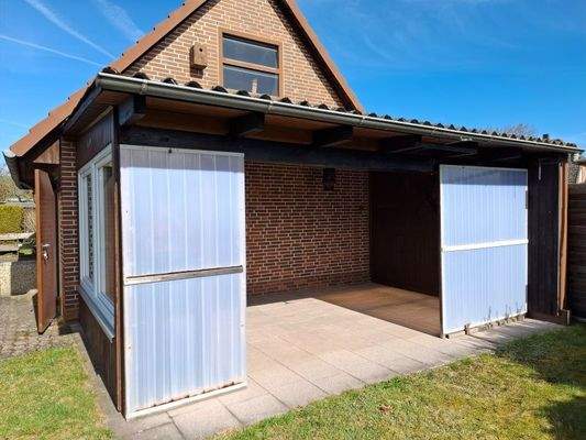 Freisitz überdacht.jpg