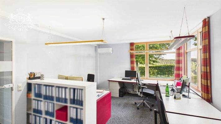 CAM01984G0-PR0475-STILL004