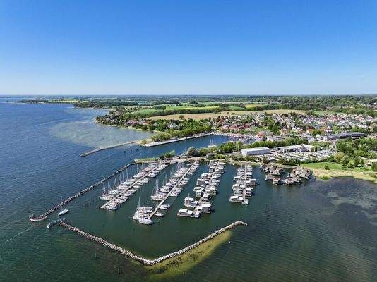 Hafenpromenade nur wenige Schritte entfernt