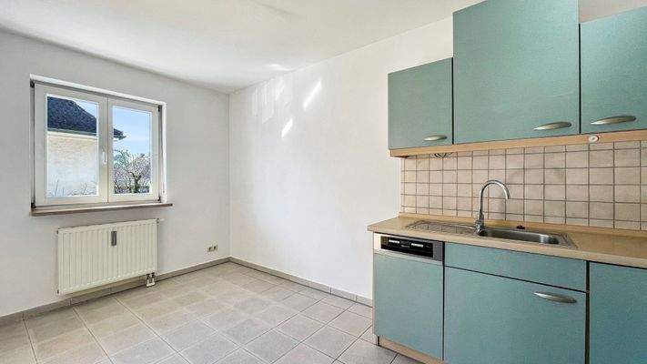 Küche mit Platz für Essbereich