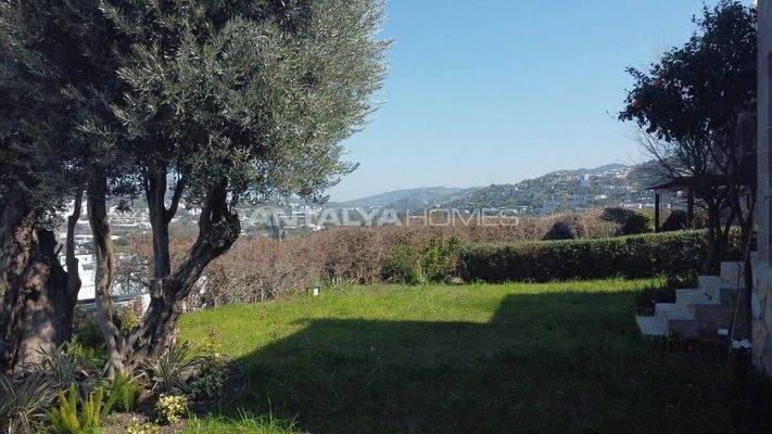 Detached House with Sea View in Yalıkavak Bodrum