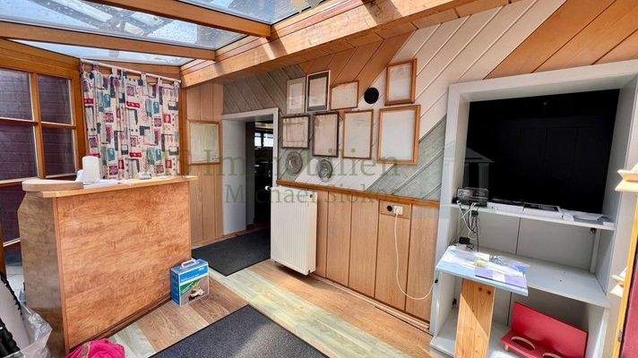 Büro Empfangsbereich Ansicht 1