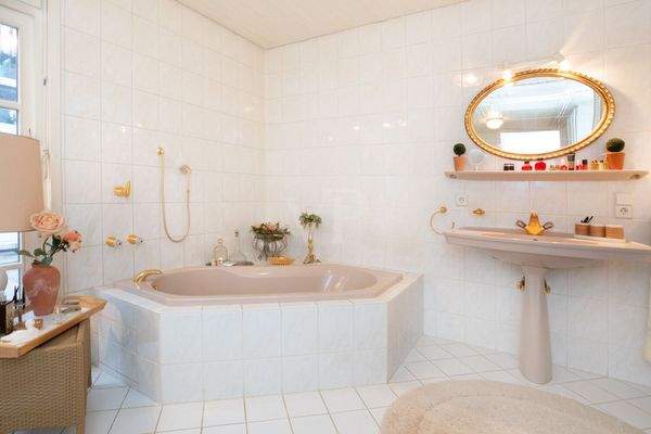 Badezimmer en suite (I)