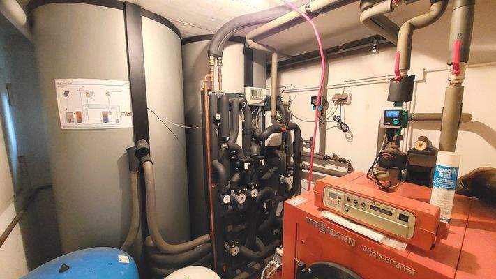 Heizungsanlage mit Warmwasserspeicher