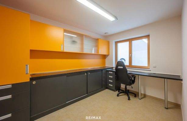 Kellergeschoß Arbeitszimmer