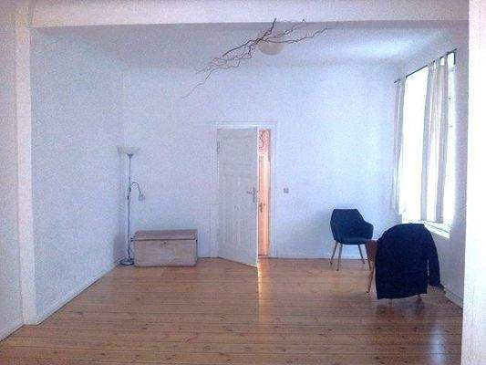 Zimmer 3 -Fenster zum Hof