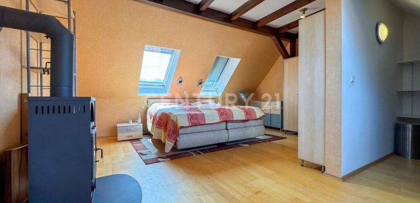 Schlafzimmer ü. doppeltGarage