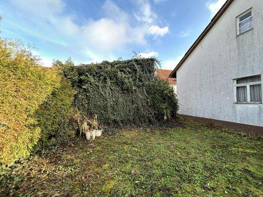 Grünfläche mi Blickschutz