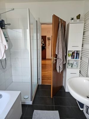 Badezimmer1.jpg
