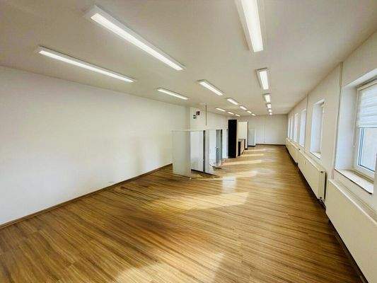 Großraumbüro/Tagungsraum