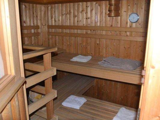 26 UG Sauna