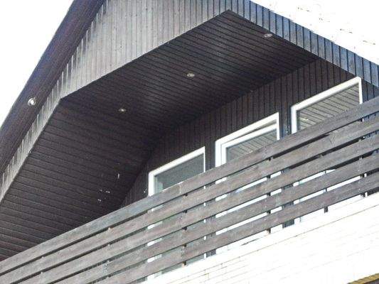 Balkon mit viel Licht 