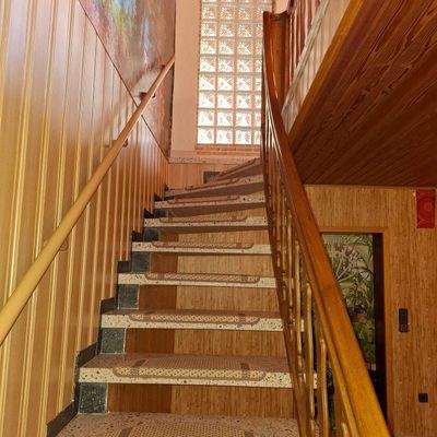 Treppe zum UG.jpg