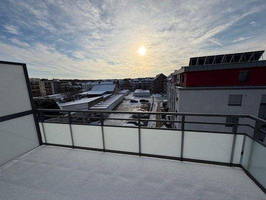 Balkon und Ausblick.jpeg