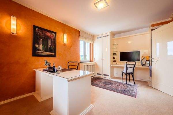 Das Büro im Erdgeschoss