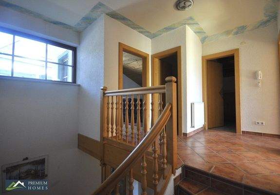 Doppelhaushälfte in Aussichtslage - Blick in das Obergeschoss