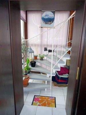 Seperate Eingang-Innentreppe