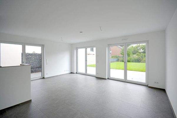 Wohn- und Essbereich EG