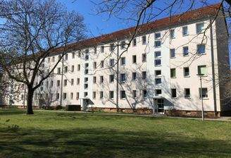 Gesamtansicht Straßenfassade