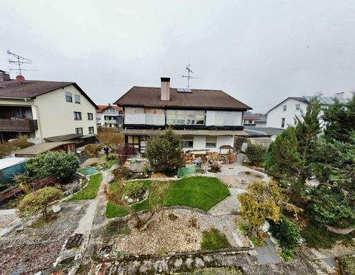 Ansicht Süd mit Grundstück