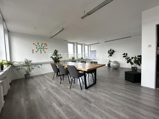 Büro 1