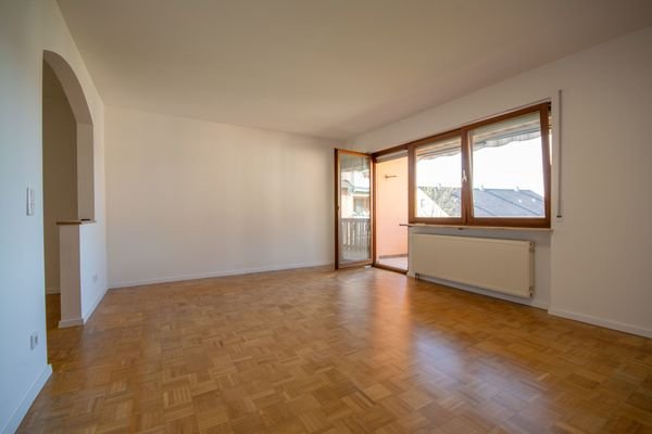 mit Zugang auf den Balkon