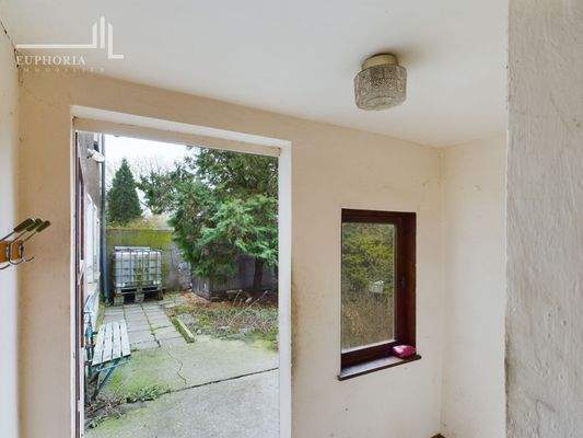 CAM03352G0-PR0039-STILL013