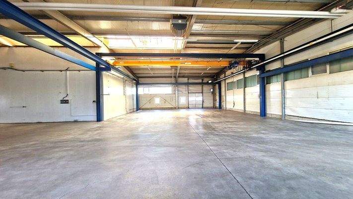 Blick auf den Kran in Halle 1