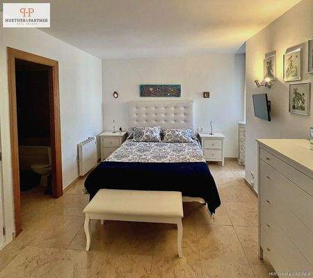 Schlafzimmer mit Bad en suite