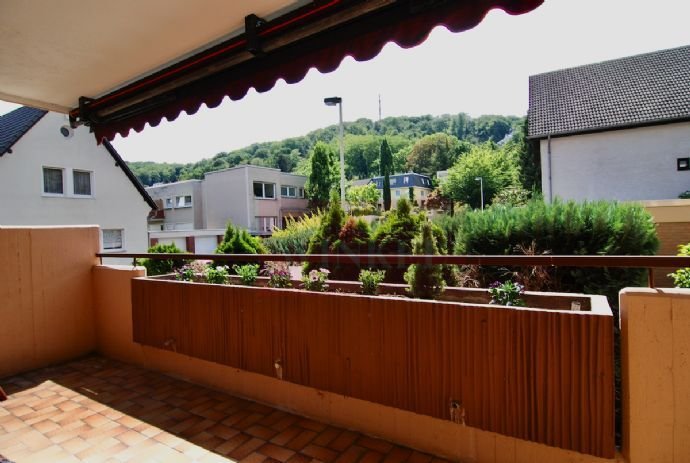 3-Zimmerwohnung in Kessenich mit Blick auf den Venusberg -Garage, Balkon-