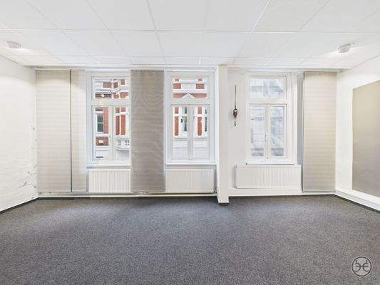 CAM05560G0-PR0017-STILL023