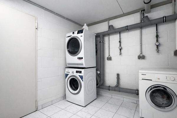 Gemeinschaftliche Waschküche im Untergeschoss