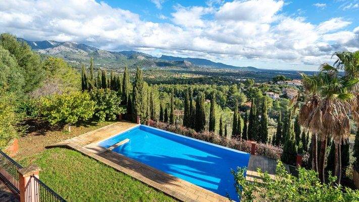 Villa mit Panoramablick zur Mieten in Ses Rotgetes, Esporlas. Mallorca