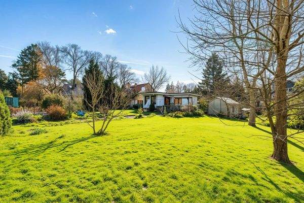 Phänomenales Baugrundstück - (KI generiert)